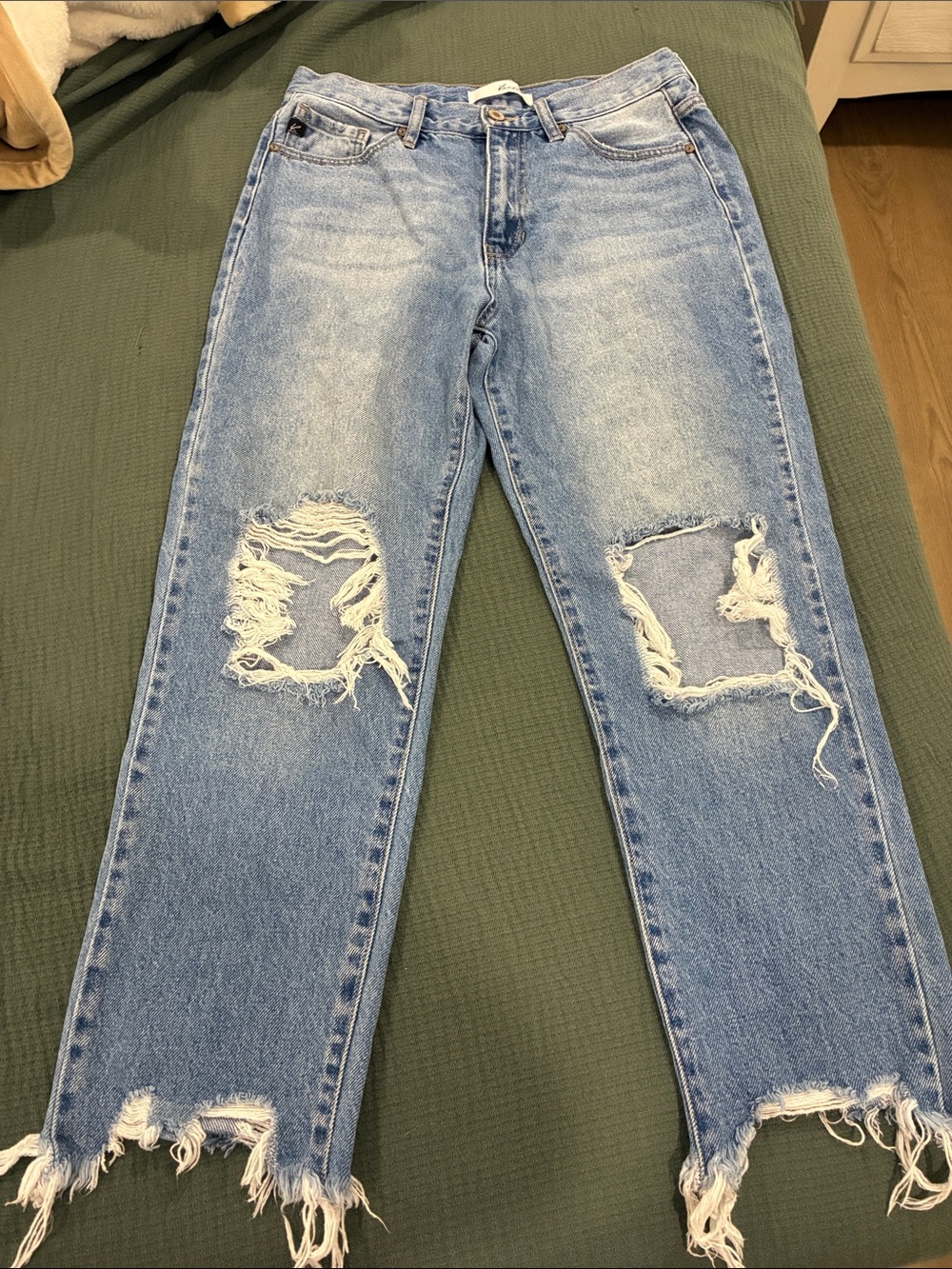 KanCan Light Blue Distressed Cropped Jeans